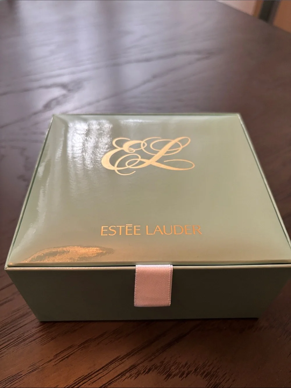 Estee Lauder Youth‑Dew Dusting Powder — NEW AND UNUSED. SEALED.
